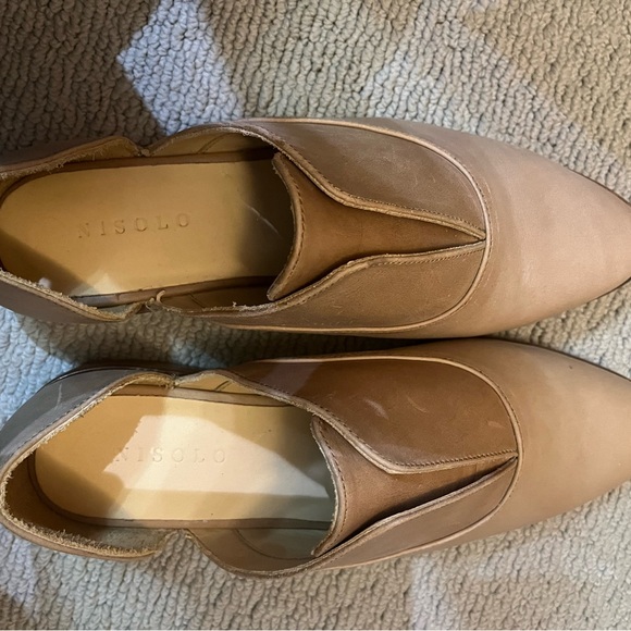 Nisolo - Picture 1 of 3